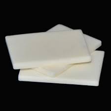 Aplicaciones de placas de cerámica de óxido de aluminio en la electrónica y las industrias de semiconductores